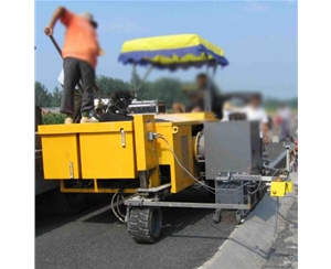 路緣石滑模機(jī)